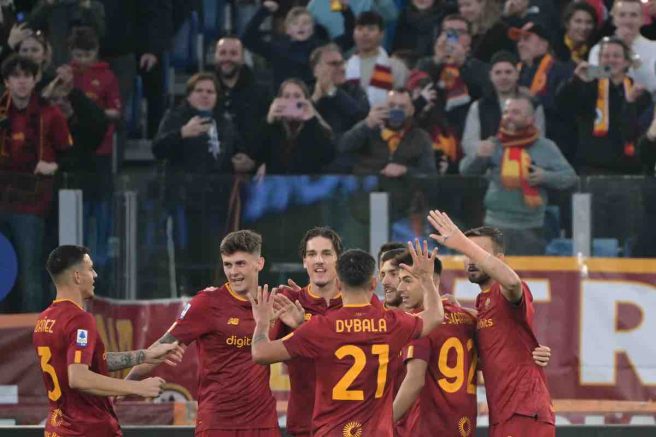 Roma, seconda maglia Adidas: altro ritorno al passato