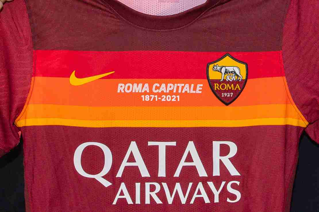 Roma, anticipazioni terza maglia Adidas: ritorno al passato