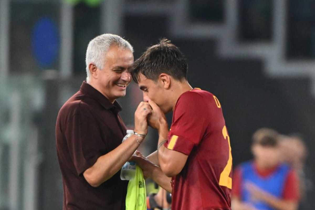 Calciomercato Roma, Mourinho e la promessa a Dybala: restano in questo modo
