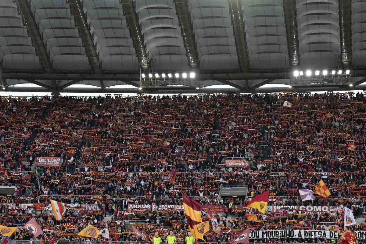 Lazio-Roma, contatto tra le tifoserie (sventato) fuori dall'Olimpico: cosa è successo