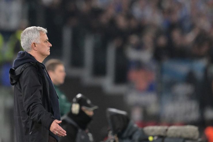 Roma, sentenza su Mourinho: "Troppo nervoso, così non va bene"
