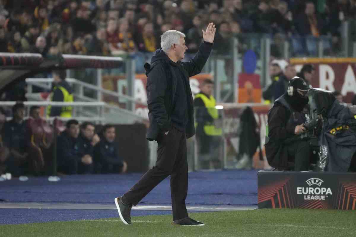 Calciomercato Roma, doppio addio già deciso: rivoluzione Mourinho