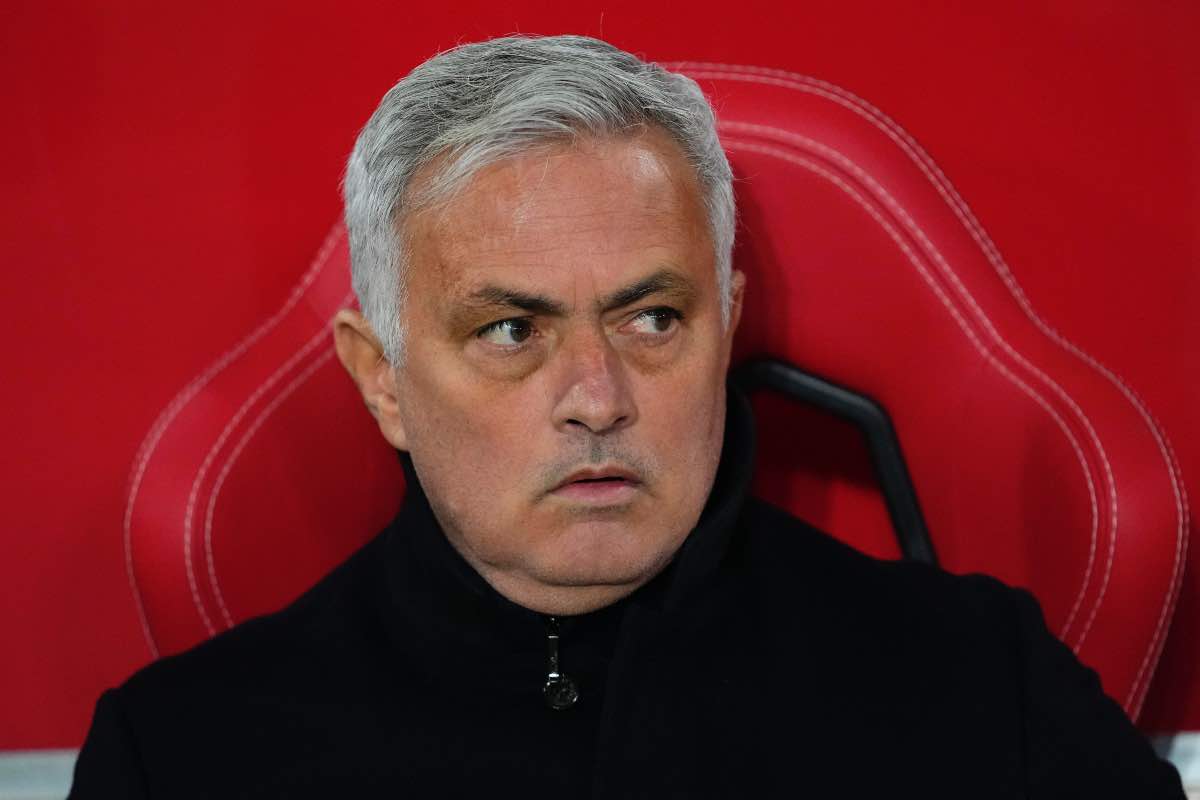 Sarri infiamma già Lazio-Roma: che stoccata a Mourinho