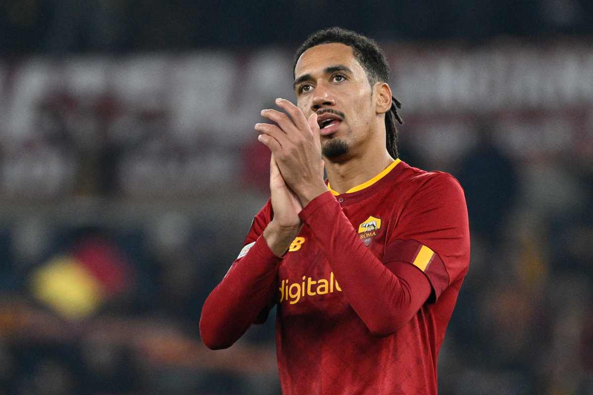 Calciomercato Roma, rinnovo Smalling: Pinto aumenta l'offerta