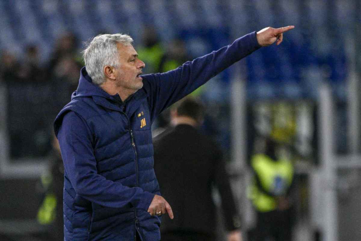 Calciomercato Roma, Mourinho ha detto sì: via libera per la firma