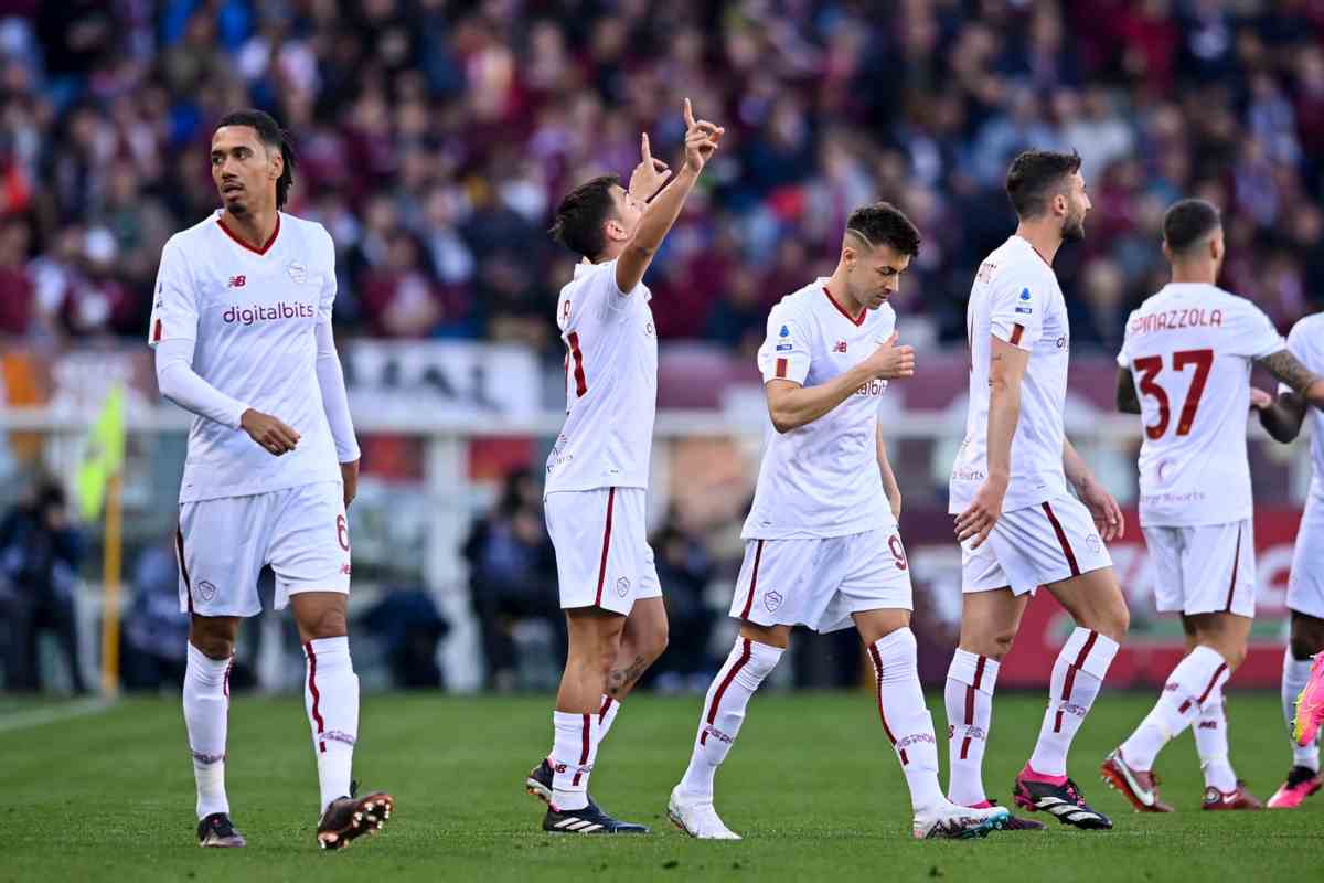 Calciomercato Roma, Dybala, Smalling e Aouar: Pinto dice tutto