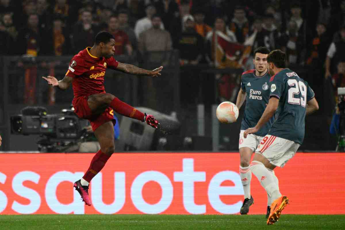 Roma-Feyenoord, cambio immediato: si fa male Wijnaldum