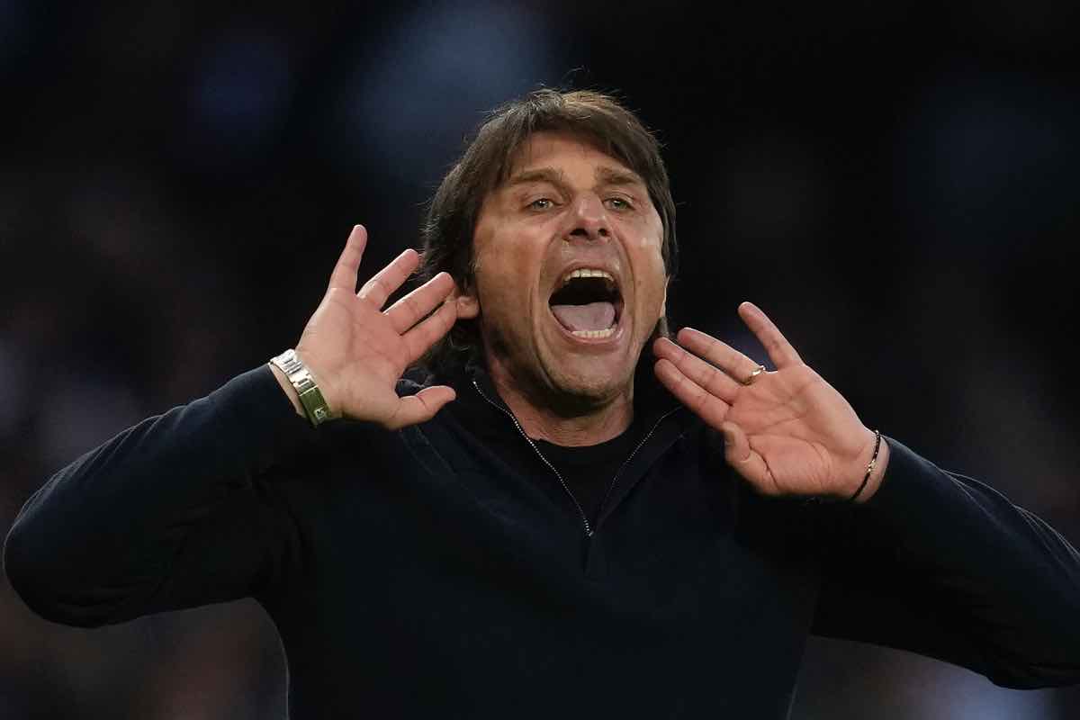 Il ritorno di Antonio Conte: doppia epurazione per sì