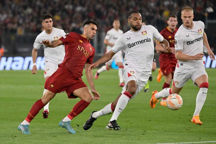 Bayer-Roma, Mourinho esulta: torna in difesa