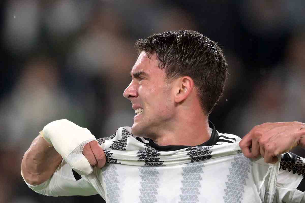 L'addio a Vlahovic fa tremare la Roma: poker Juventus