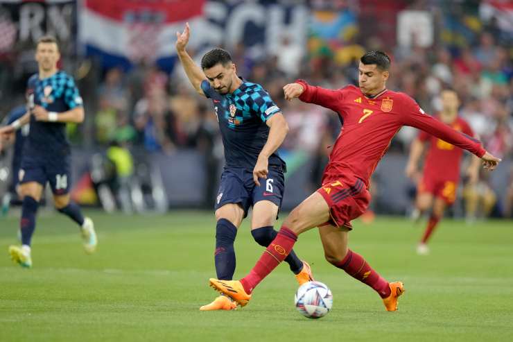 Nuovo bomber Roma: linee bollenti Dybala-Mourinho