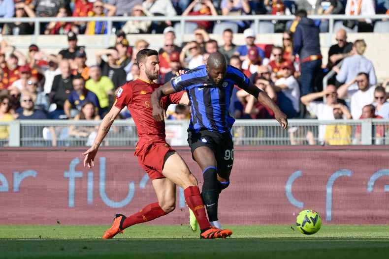 Lukaku in prestito fa gola: nuovo blitz e Roma in allarme