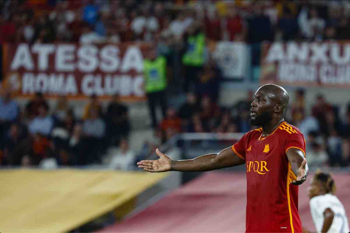 Cortocircuito Lukaku-Abraham in Premier League: la Roma gode due volte
