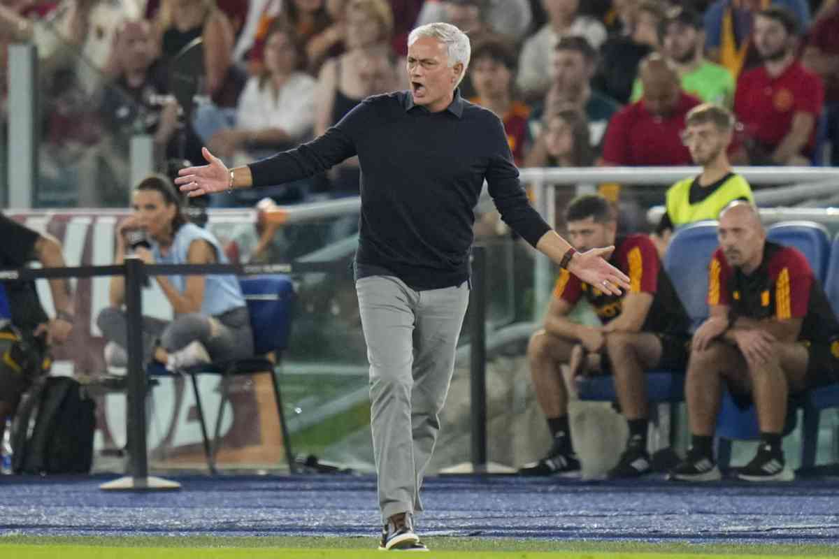 Mourinho all'attacco: "Non bisogna vendere scuse"