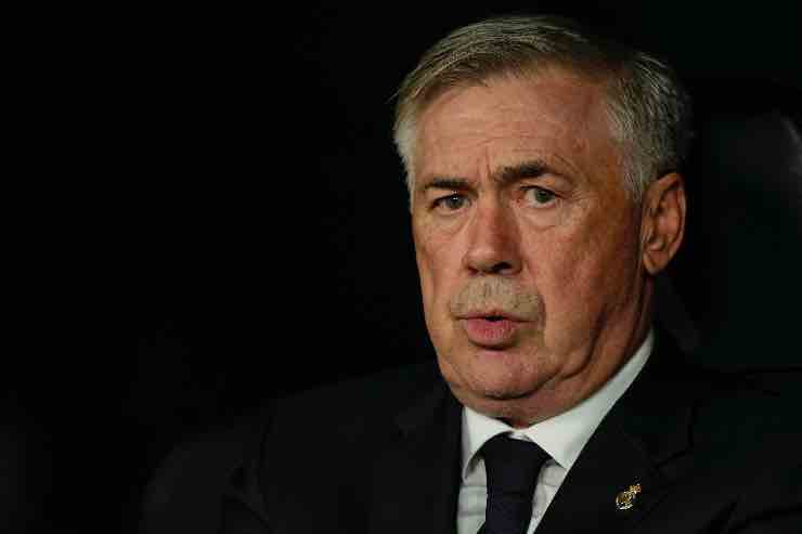 Nuovo allenatore, passaggio di consegne UFFICIALE: Mourinho è fuori