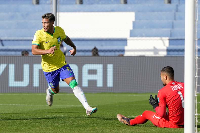 Doppio avviso a Tiago Pinto: Nazionale croce e delizia