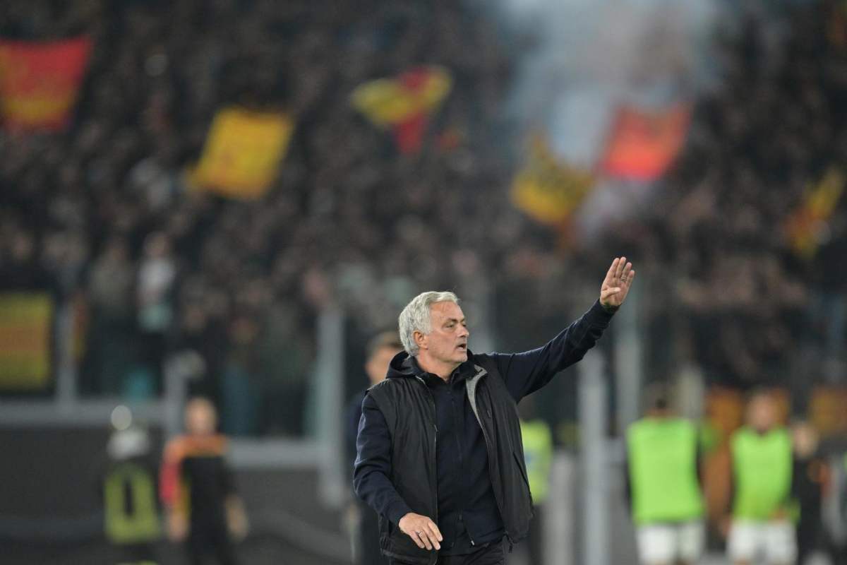 Lazio-Roma, Mourinho cambia e prepara la sorpresa