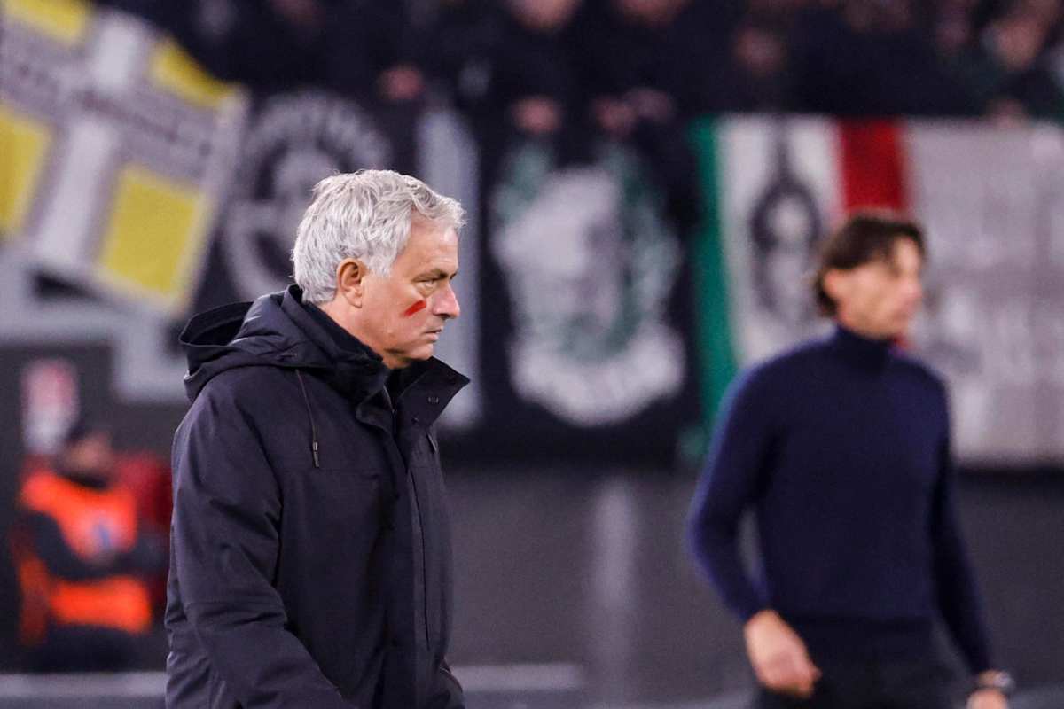Mourinho, frecciata "dolorosa": messaggio per il grande assente