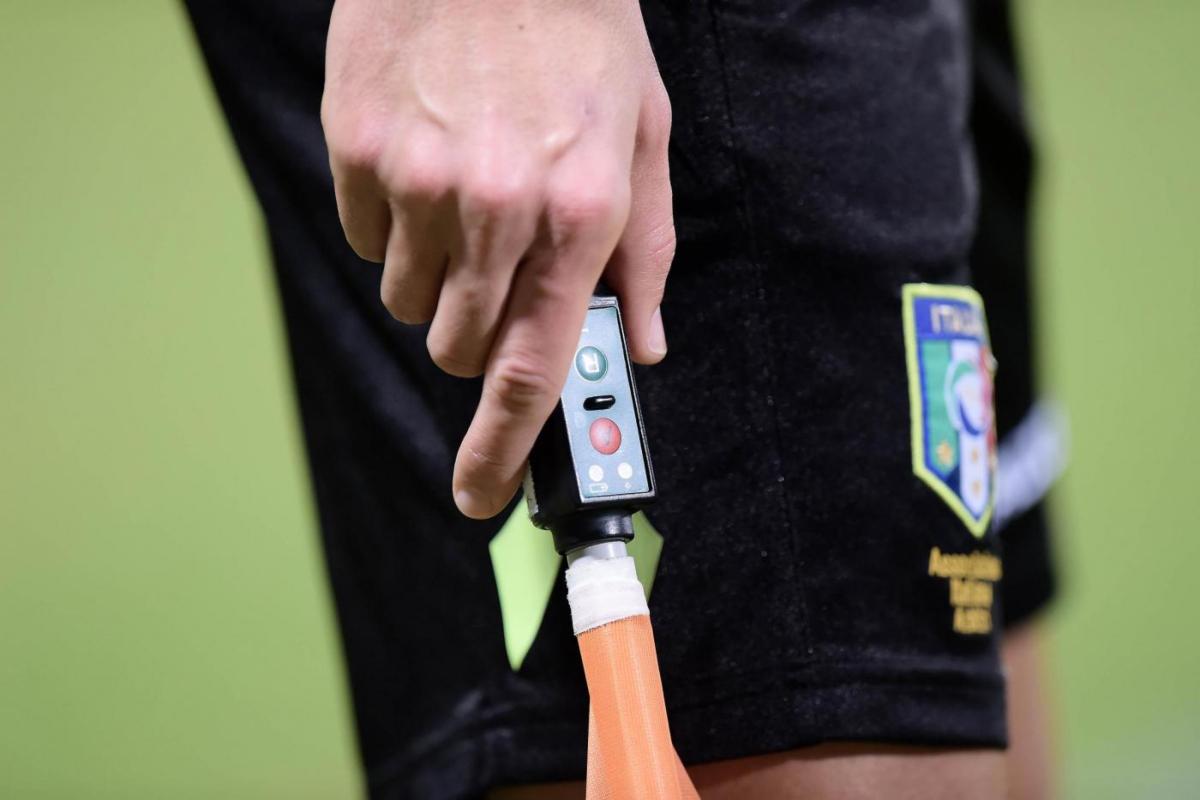 Accuse all'arbitro: maxi squalifica UFFICIALE