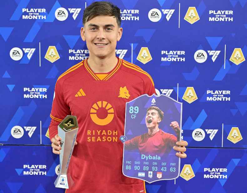 Roma-Fiorentina, infortunio Dybala: cambio immediato