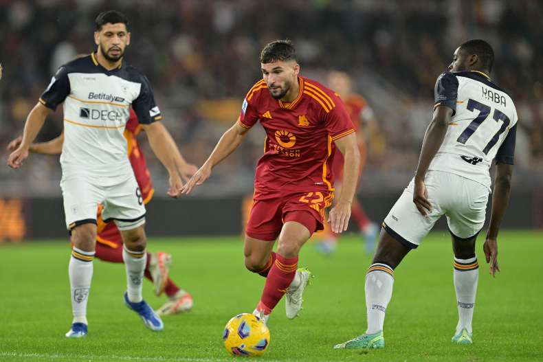 Calciomercato Roma, messo alla porta da Mou: addio dopo 6 mesi