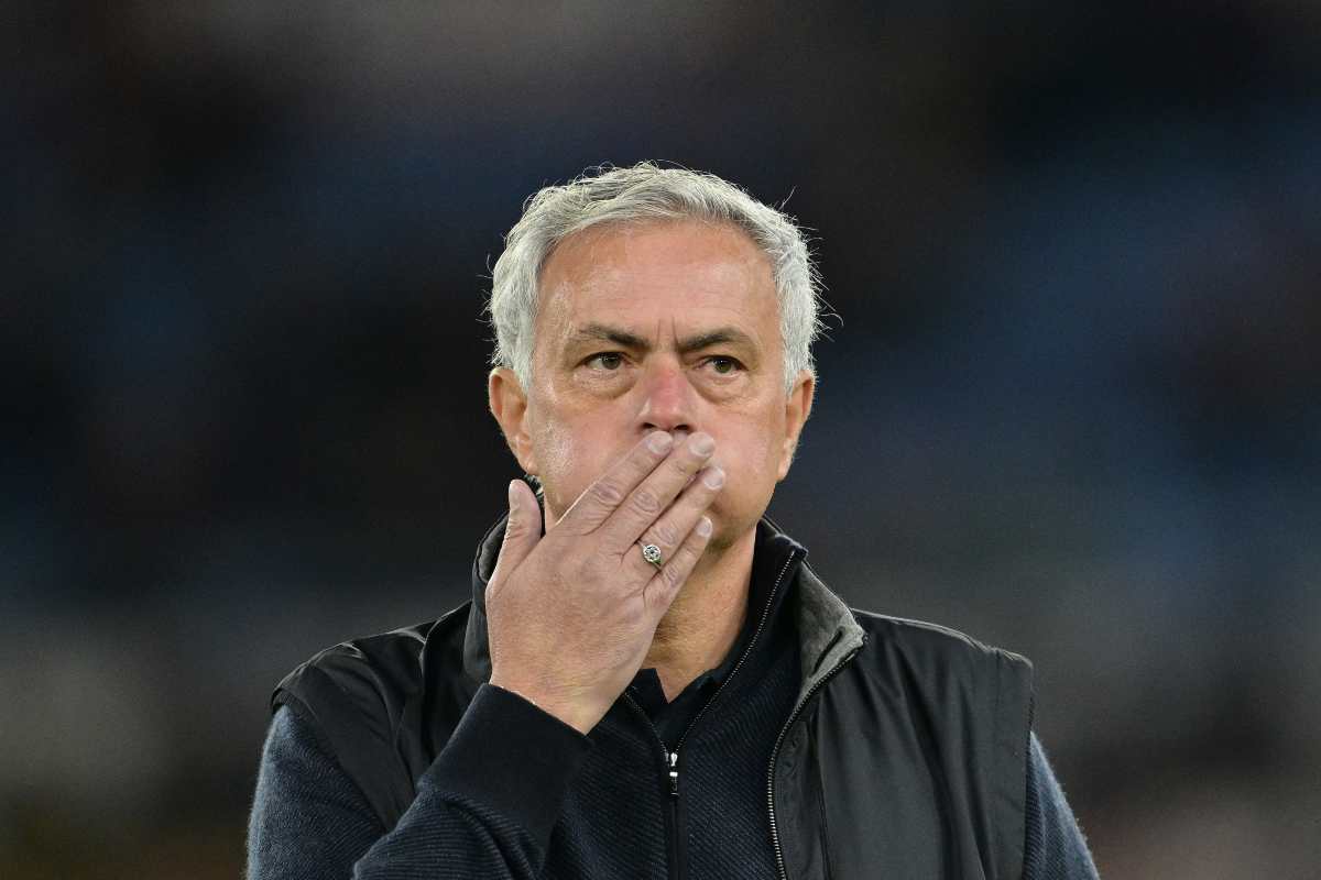 La nuova Roma di Mourinho: biennale e taglio allo stipendio