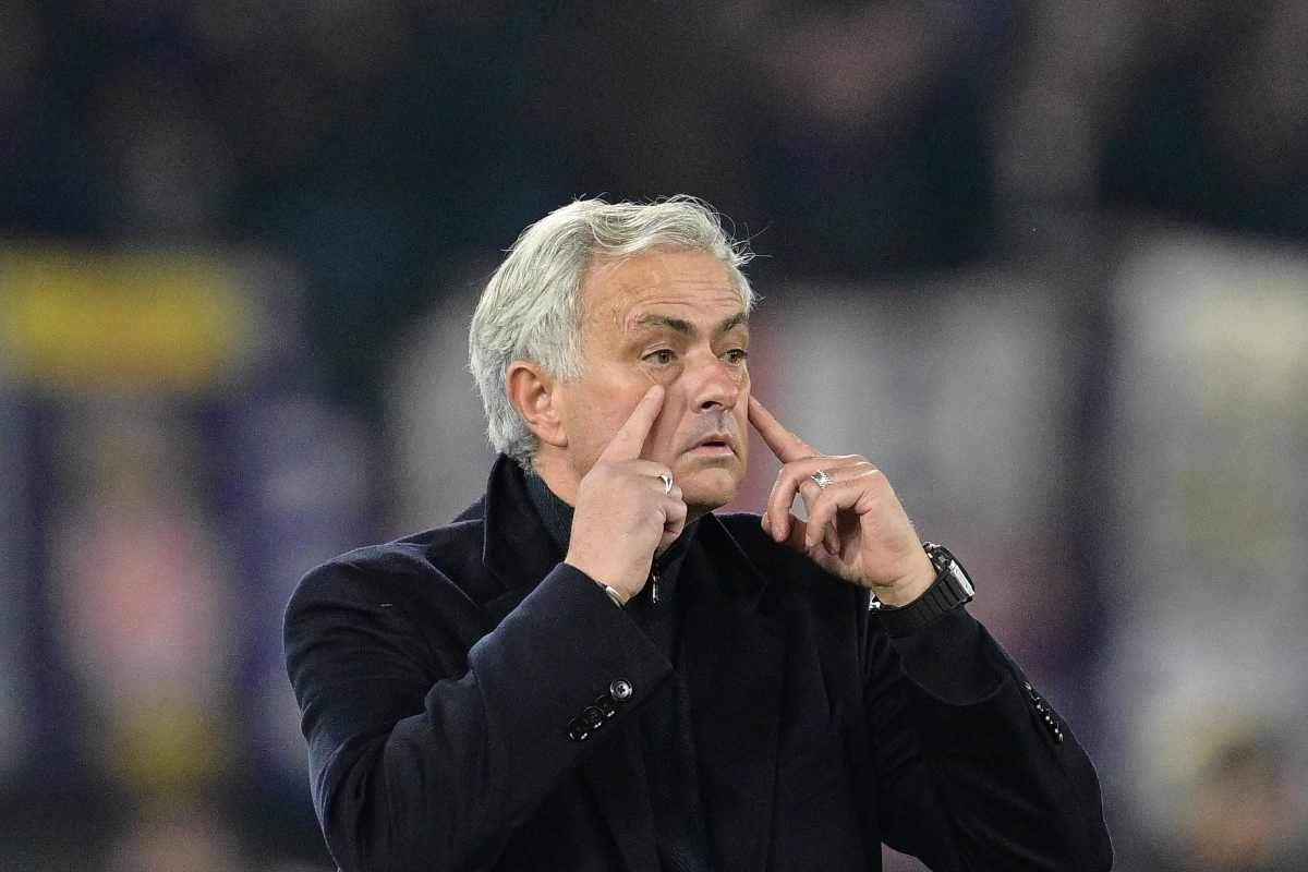 Roma-Napoli, doppio recupero per Mourinho: novità in difesa