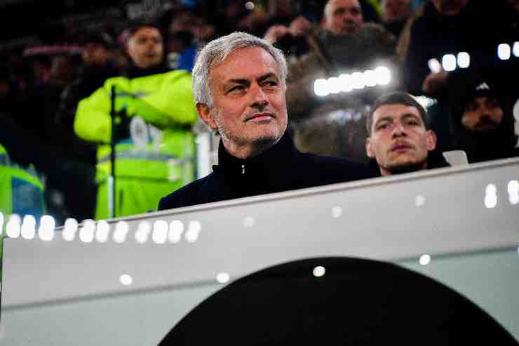 Nuova panchina per Mourinho: "È questo l'unico posto"