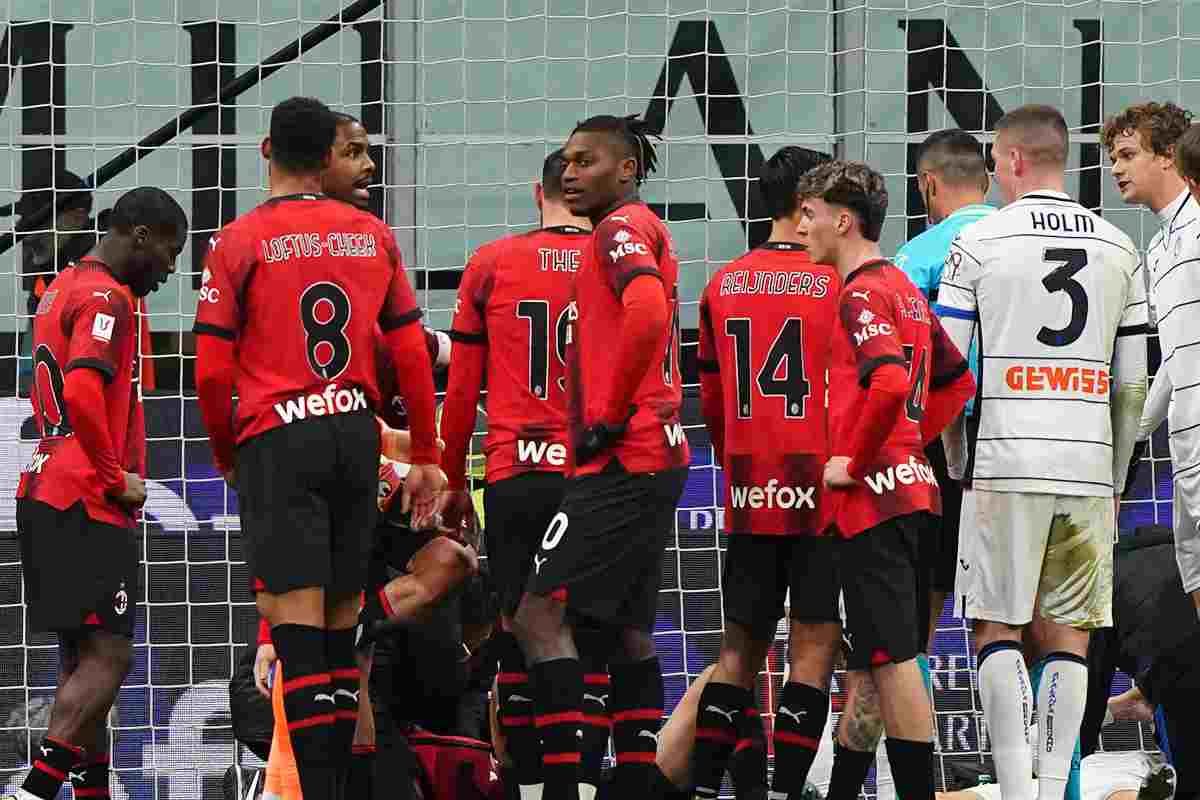 Scontro di gioco, doppia sostituzione immediata prima di Milan-Roma