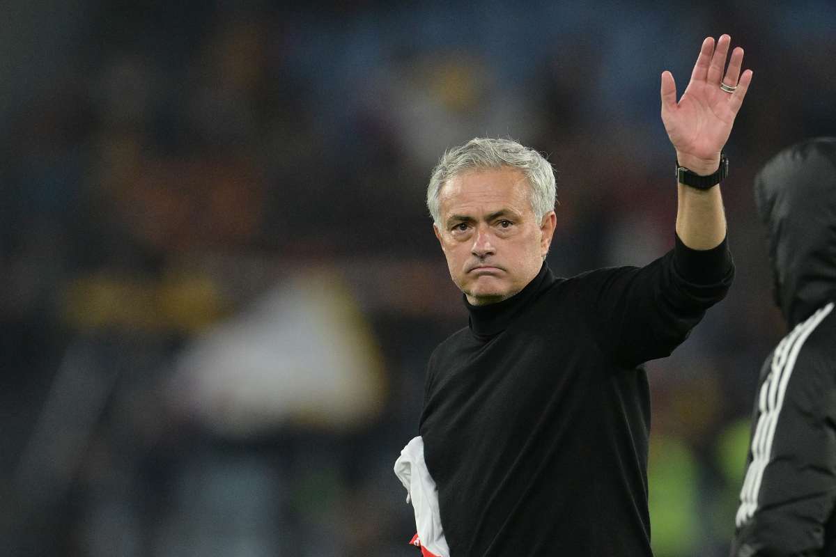 Mourinho peso Massimo, Mauro al tappeto: "È una brutta cosa"
