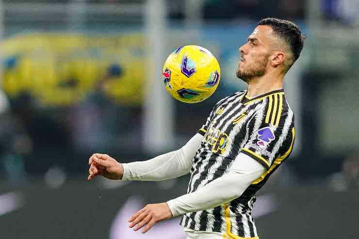 Doppio colpaccio dalla Juventus: De Rossi li "porta" alla Roma