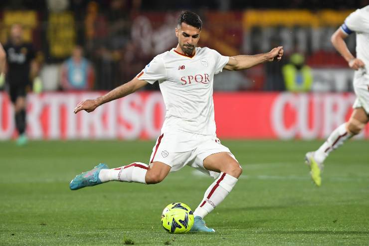 La Roma blocca tutto: doppia fumata nera