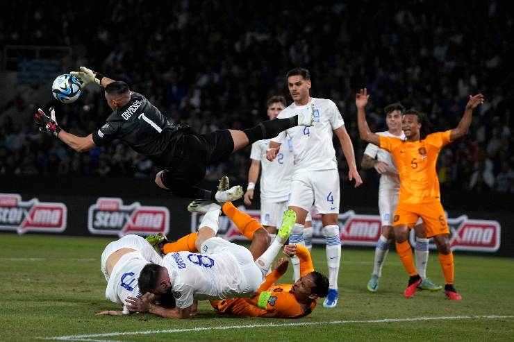 Erede Rui Patricio dalla Premier, la Roma riflette