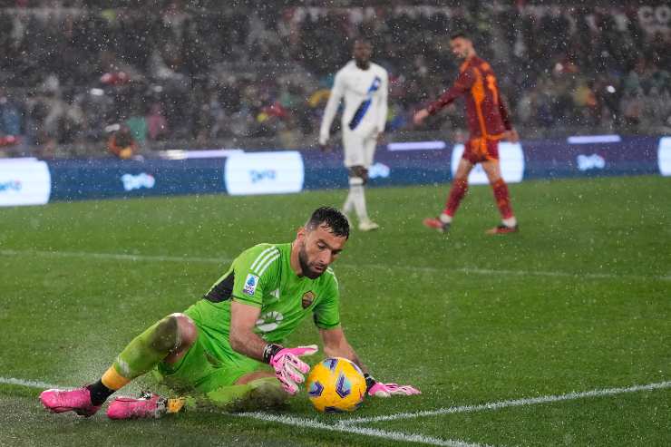 Roma-Inter, gol di Acerbi da annullare: "Fuorigioco attivo"