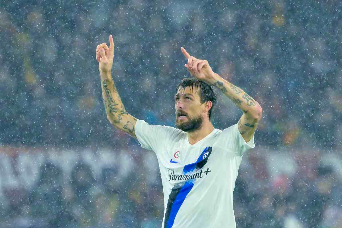L'Inter scarica Acerbi: sostituto dalla Roma