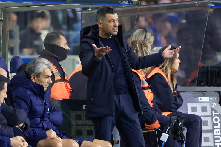 Bufera in panchina, arbitro aggredito e rissa: denuncia UFFICIALE