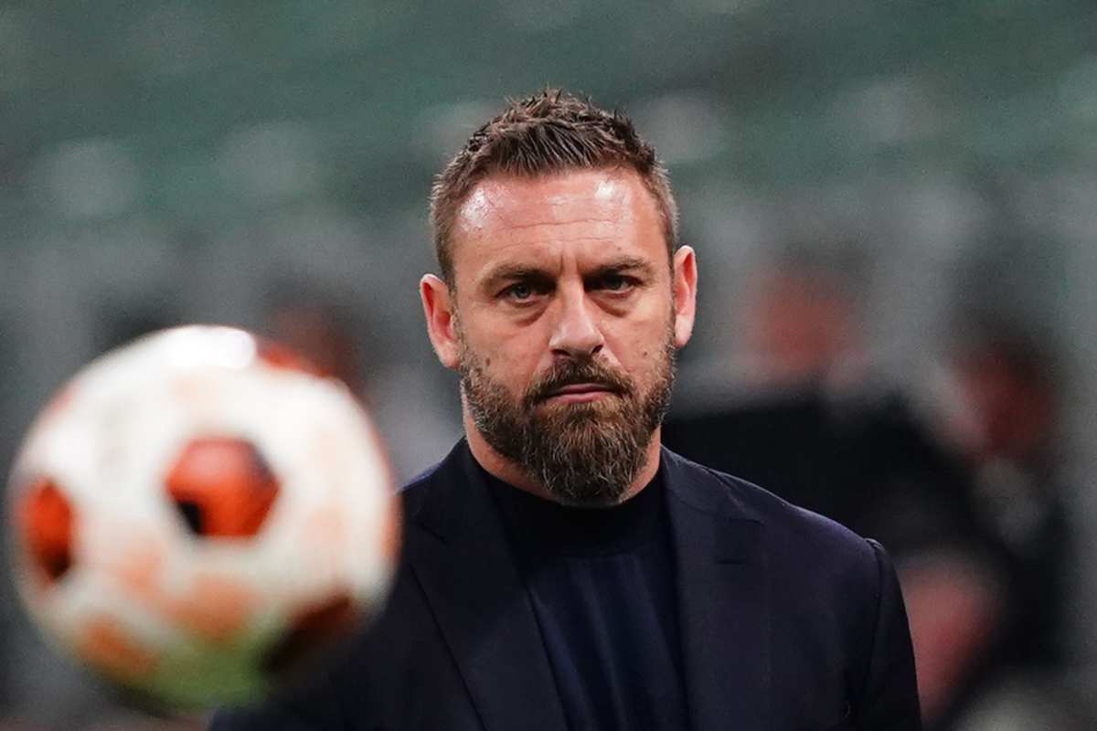 Udinese-Roma, Huijsen flop: De Rossi cambia subito