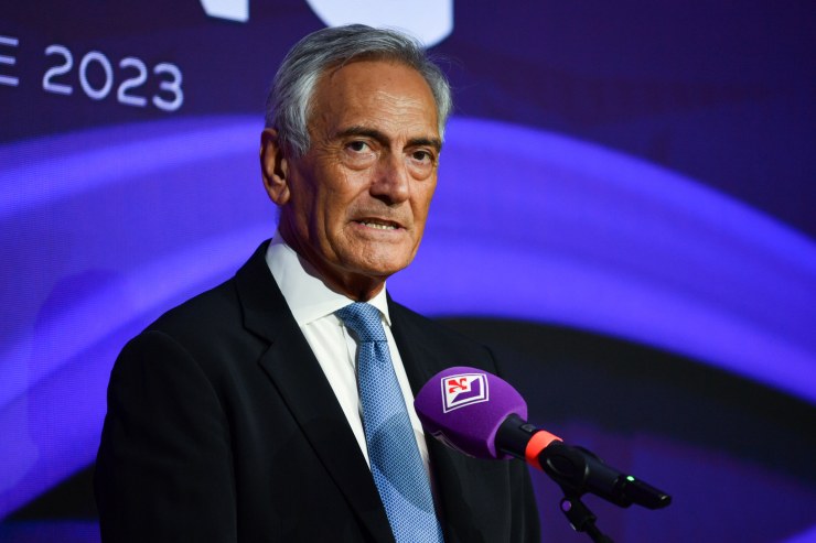 Clausola irregolare, UFFICIALE: 3 mesi di squalifica