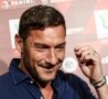 Ritorno alla Roma da dirigente: Totti esce allo scoperto e 'chiama' De Rossi