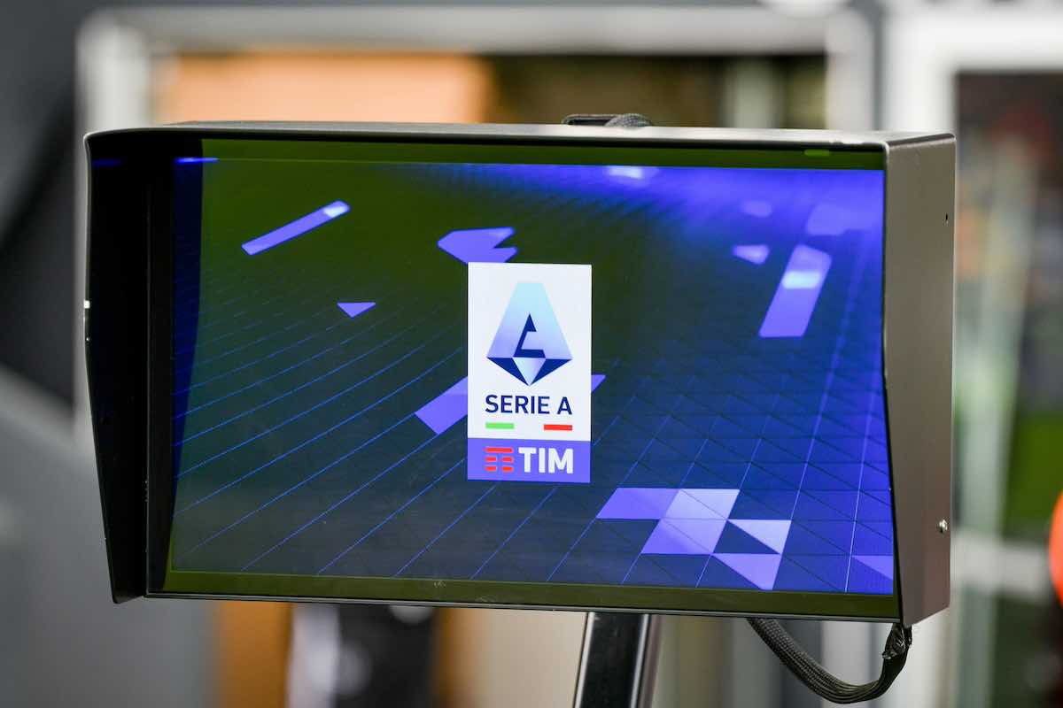 Addio al Var: la decisione UFFICIALE della federazione