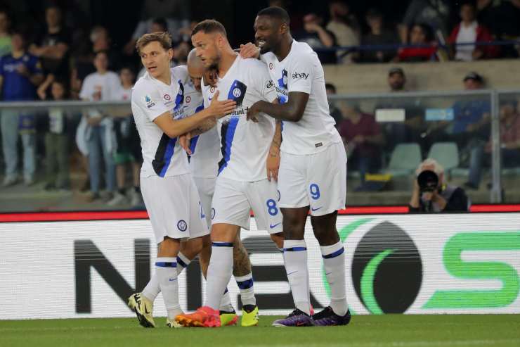 Triplo addio Inter: Oaktree li vende subito