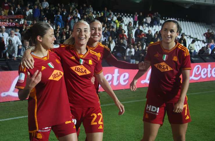 Sei mesi alla Roma e decisione presa: addio UFFICIALE al calcio