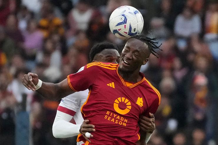 Calciomercato Roma, asta inglese per Abraham