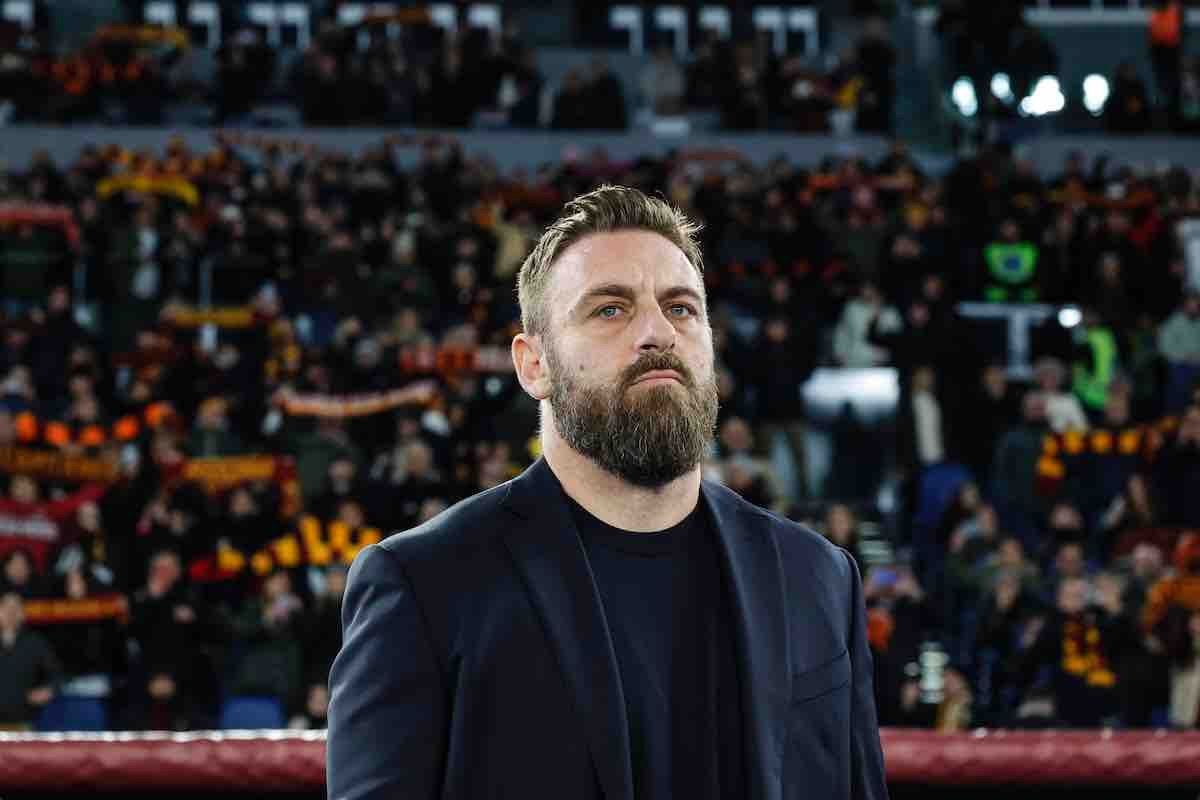 Calciomercato Roma, UFFICIALE: De Rossi lo mette fuori rosa