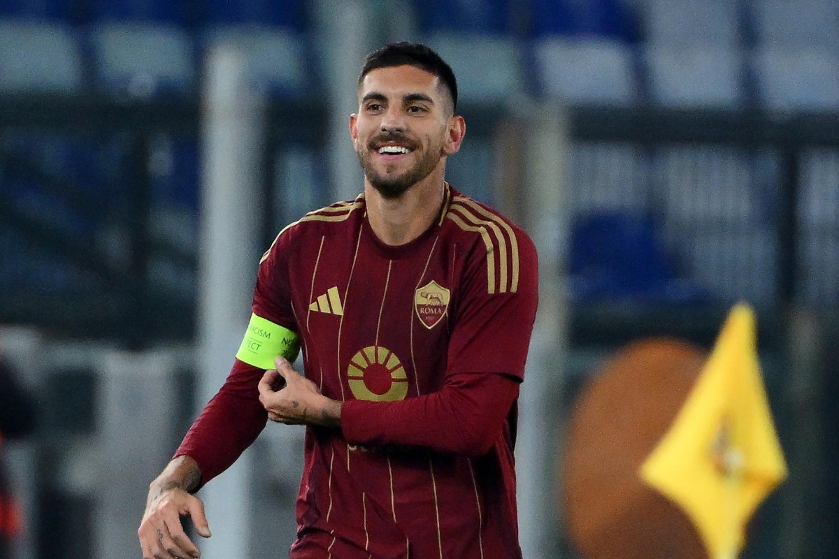 Lorenzo Pellegrini esulta