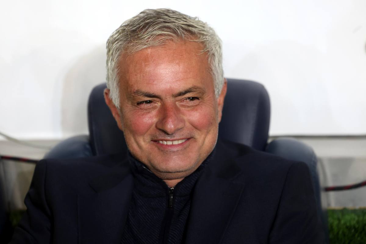 Mourinho sorride 