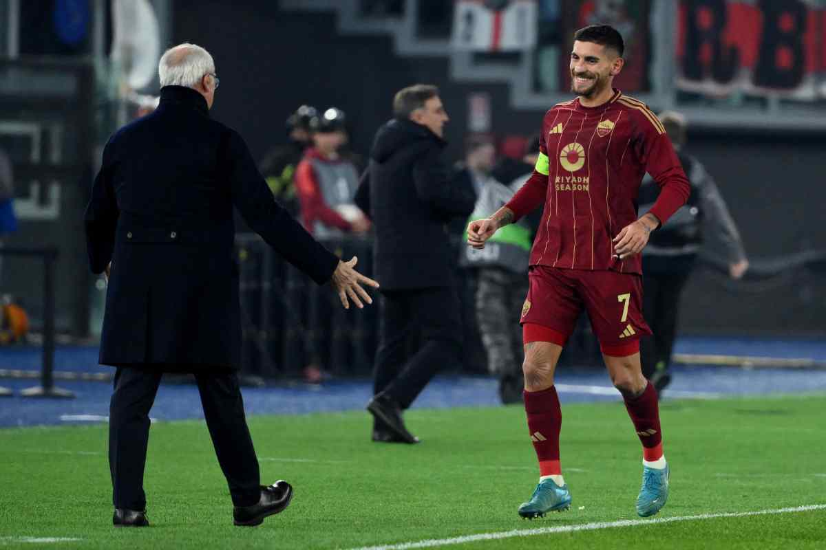 Lorenzo Pellegrini esulta con Ranieri