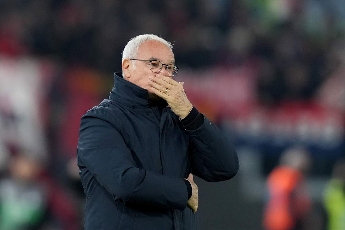 Claudio Ranieri mani in faccia in Roma-Genoa