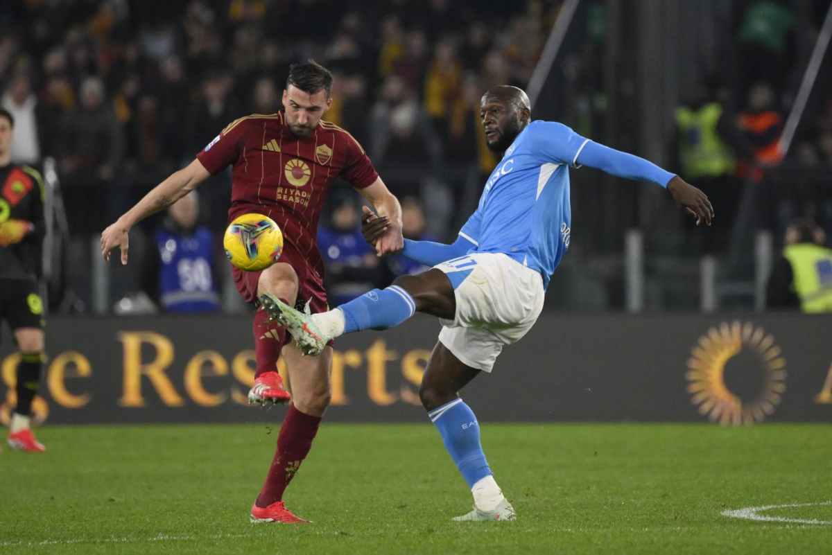 Cristante contrasta Lukaku