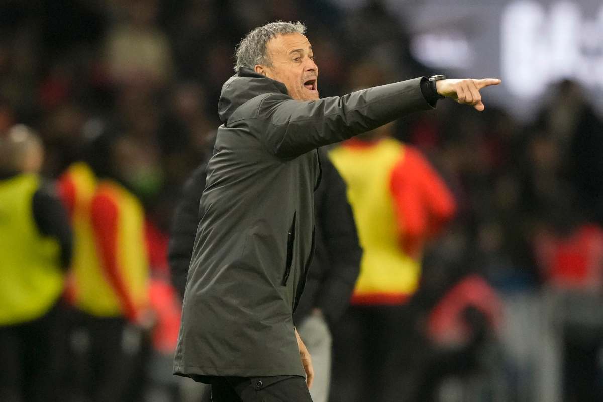 Luis Enrique dà indicazione 